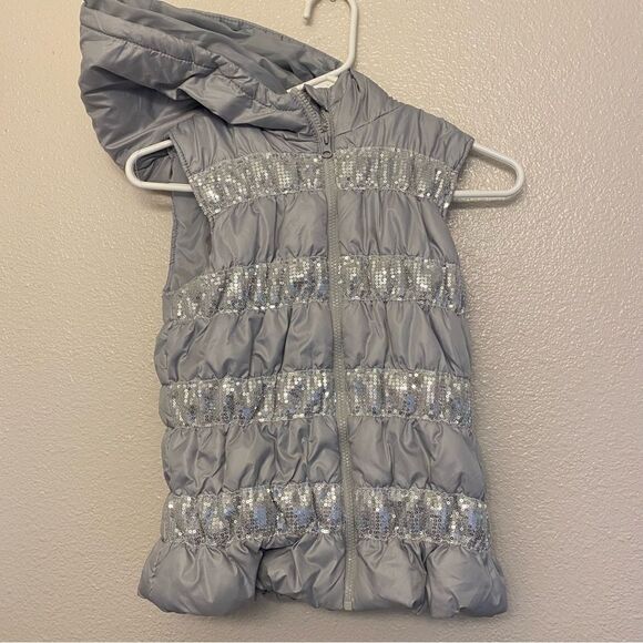 Heart N Crush Girls Size Small Silver Grey Hooded Puffer Vest Sequin Stripes - Picture 2 of 5